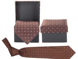 Luxey, necktie