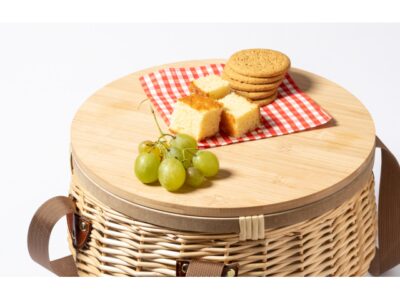 Bubu, wicker picnic basket