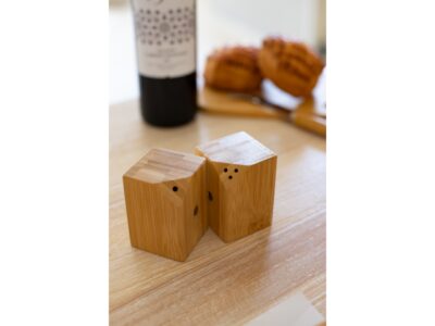 Kerala, salt and pepper shaker set