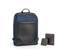 KIT SOPHISTICATE. Sofisticirani set sadrži dva visokokvalitetna proizvoda koji spajaju dva bestsellera naših brendova – Branve i ekston (70210)