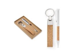 EVANS. Set koji se sastoji od kemijske olovke i privjeska za ključeve, oba od metala i plute (95106)